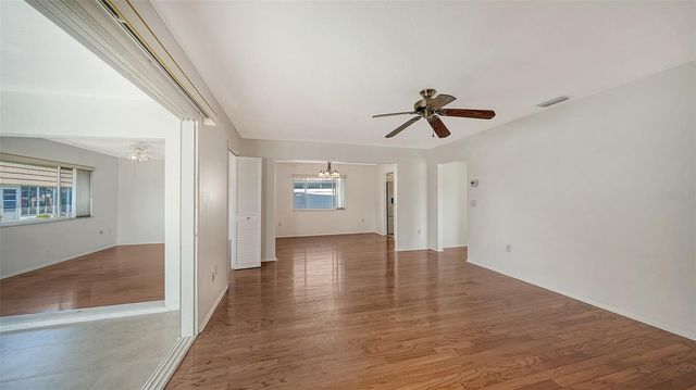 2603 RIVERBLUFF PARKWAY V141, Sarasota, FL 34231