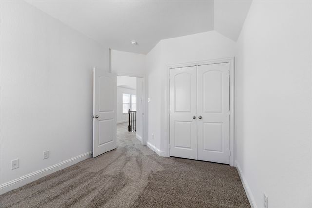 269 Flower Ridge Drive, Fort Worth, TX 76108