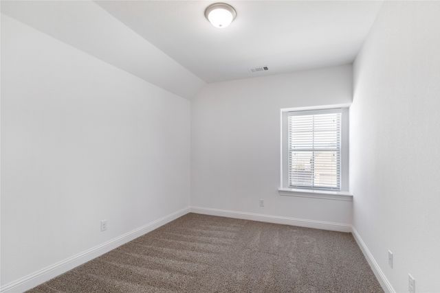269 Flower Ridge Drive, Fort Worth, TX 76108