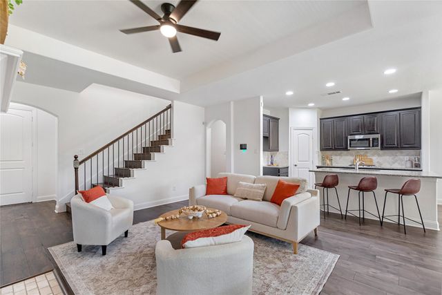 269 Flower Ridge Drive, Fort Worth, TX 76108