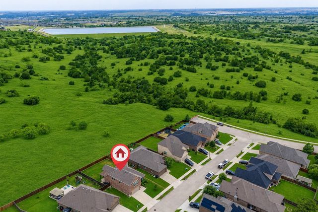 269 Flower Ridge Drive, Fort Worth, TX 76108