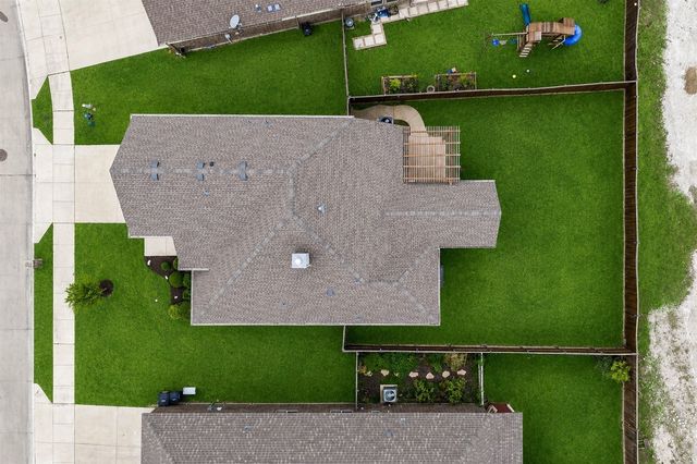 269 Flower Ridge Drive, Fort Worth, TX 76108