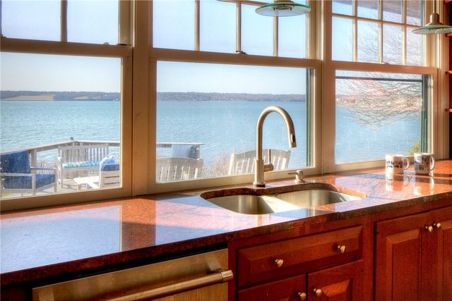 6 June Way, Little Compton, RI 02837