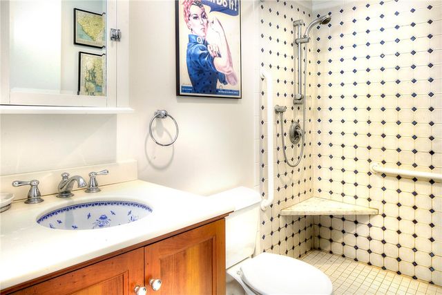 6 June Way, Little Compton, RI 02837