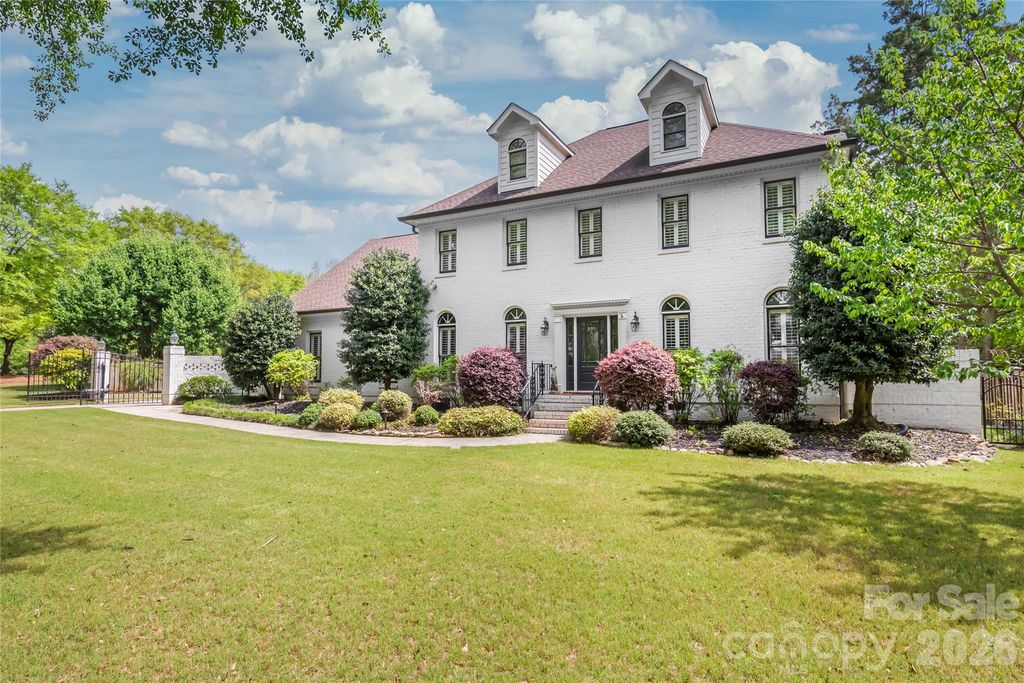 9631 Logan Court, Charlotte, NC 28210