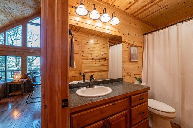 14323 W Court Oreilles Lake Drive, Hayward, WI 54843