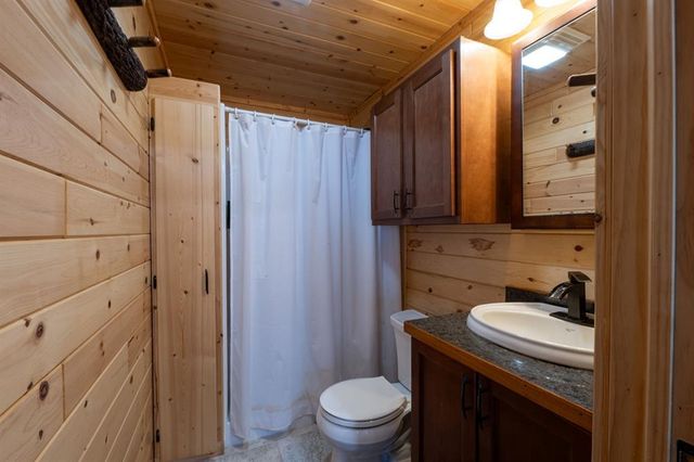 14323 W Court Oreilles Lake Drive, Hayward, WI 54843