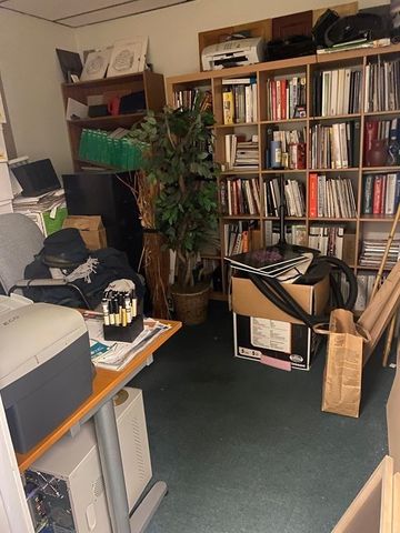 2285 Massachusetts Ave 203, Cambridge, MA 02140