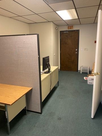 2285 Massachusetts Ave 203, Cambridge, MA 02140