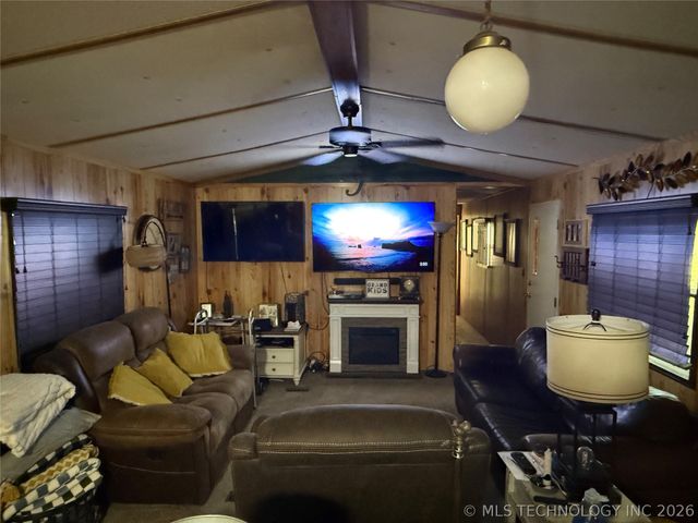 7764 Tomahawk Lane, Kingston, OK 73439