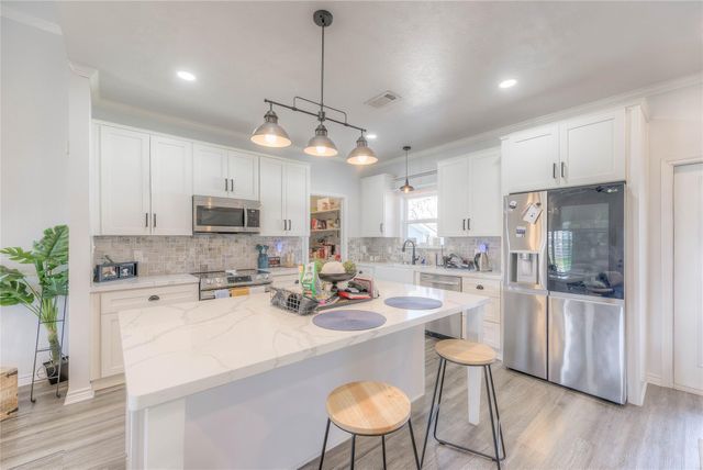 276 Resort Drive, Livingston, TX 77351