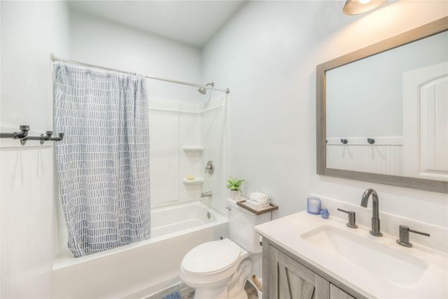 276 Resort Drive, Livingston, TX 77351