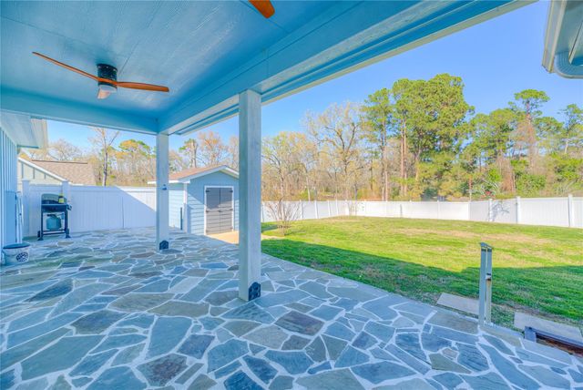 276 Resort Drive, Livingston, TX 77351