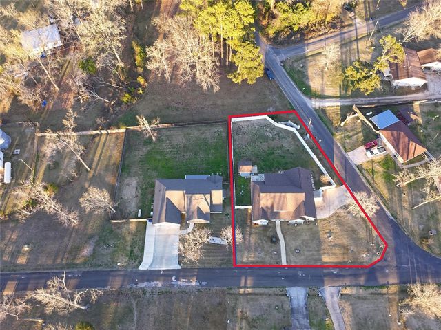 276 Resort Drive, Livingston, TX 77351