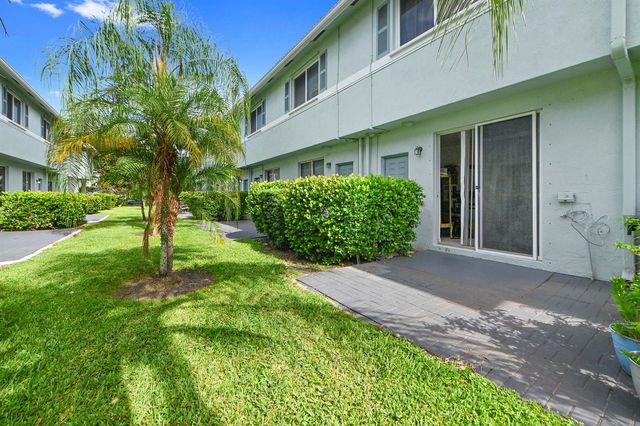 1941 Gardenia Court, Riviera Beach, FL 33404