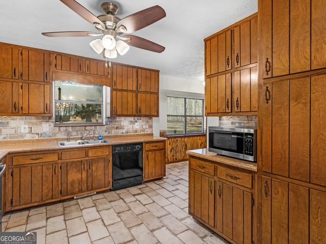 55 Hearthstone Drive, Stockbridge, GA 30281