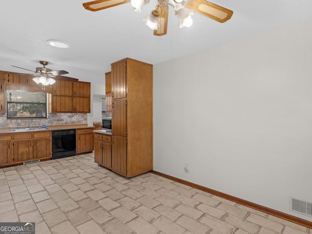 55 Hearthstone Drive, Stockbridge, GA 30281