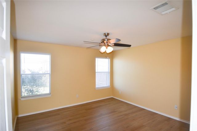 107 Adamae LN, Hutto, TX 78634