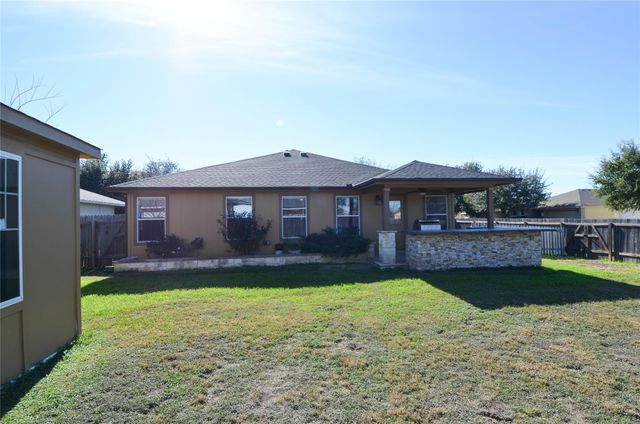 107 Adamae LN, Hutto, TX 78634