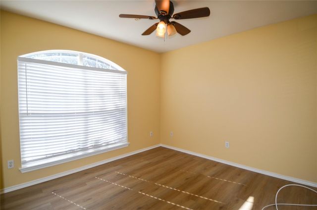 107 Adamae LN, Hutto, TX 78634