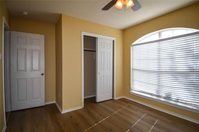 107 Adamae LN, Hutto, TX 78634