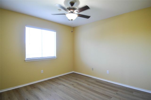 107 Adamae LN, Hutto, TX 78634