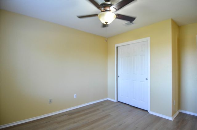 107 Adamae LN, Hutto, TX 78634