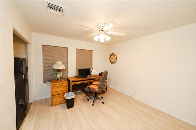 2127 Pawnee Drive, Kingman, AZ 86401