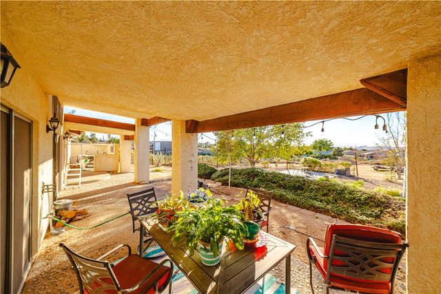 2127 Pawnee Drive, Kingman, AZ 86401