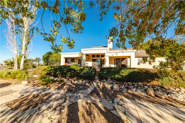 2127 Pawnee Drive, Kingman, AZ 86401