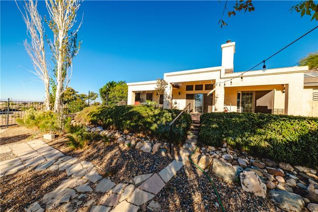 2127 Pawnee Drive, Kingman, AZ 86401