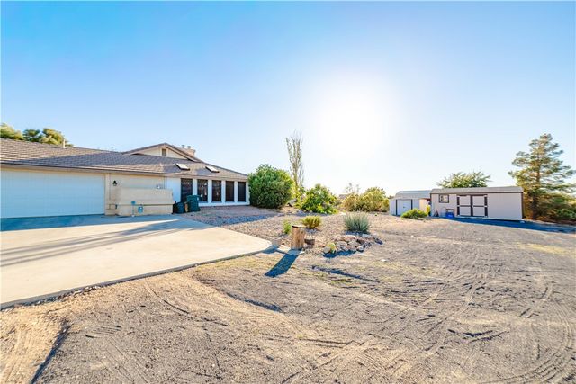 2127 Pawnee Drive, Kingman, AZ 86401