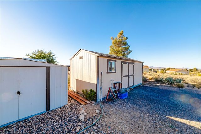2127 Pawnee Drive, Kingman, AZ 86401