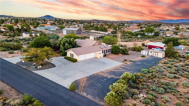 2127 Pawnee Drive, Kingman, AZ 86401