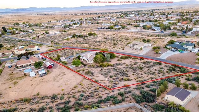 2127 Pawnee Drive, Kingman, AZ 86401