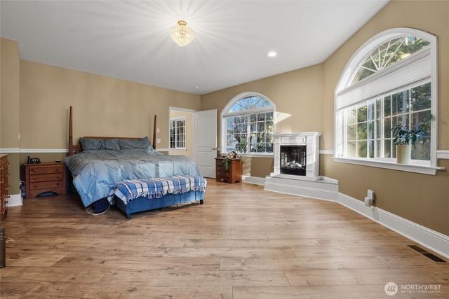 18680 NW Hintzville Road, Seabeck, WA 98380