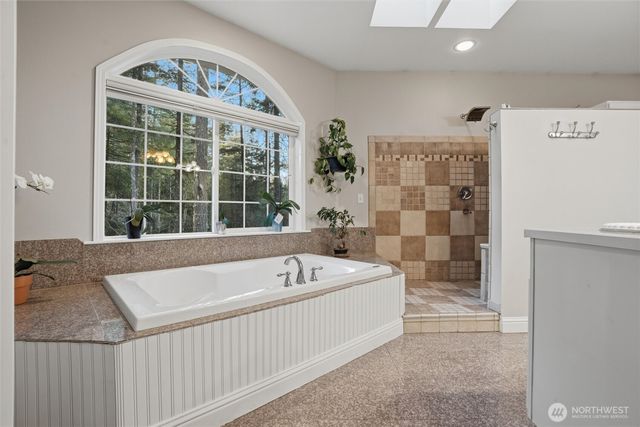 18680 NW Hintzville Road, Seabeck, WA 98380