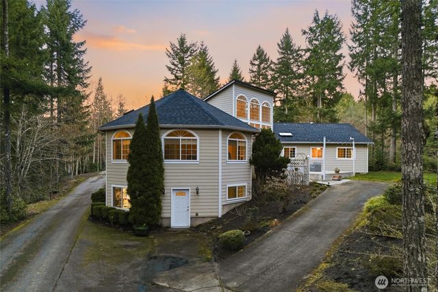 18680 NW Hintzville Road, Seabeck, WA 98380