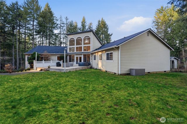 18680 NW Hintzville Road, Seabeck, WA 98380