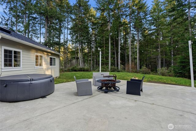 18680 NW Hintzville Road, Seabeck, WA 98380