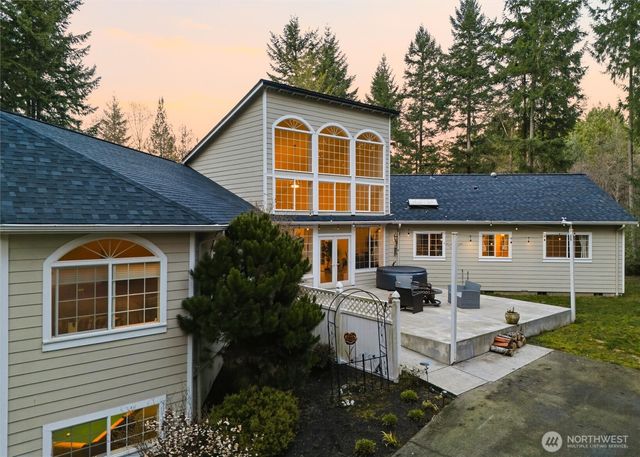 18680 NW Hintzville Road, Seabeck, WA 98380