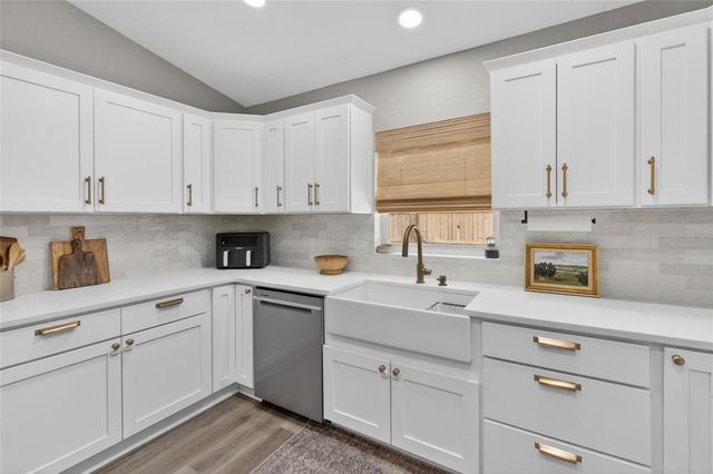 115 N SAINT CLAIR STREET, Wildwood, FL 34785