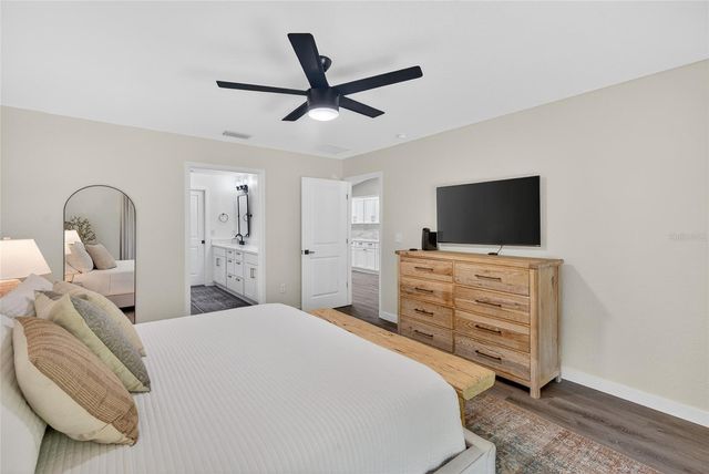 115 N SAINT CLAIR STREET, Wildwood, FL 34785