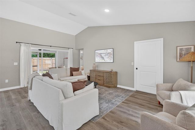 115 N SAINT CLAIR STREET, Wildwood, FL 34785