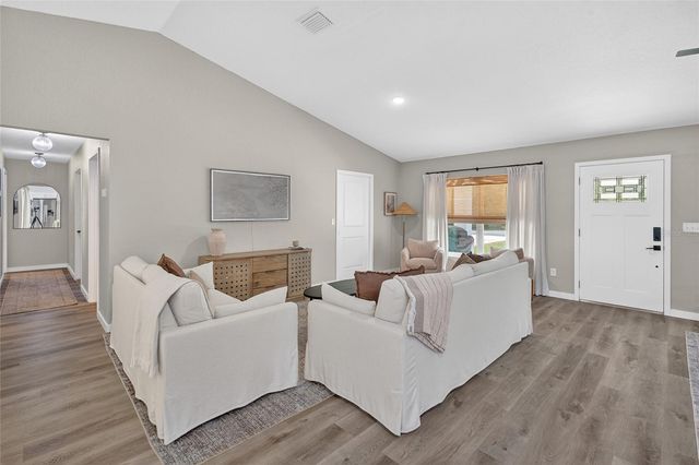 115 N SAINT CLAIR STREET, Wildwood, FL 34785