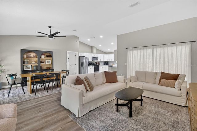 115 N SAINT CLAIR STREET, Wildwood, FL 34785