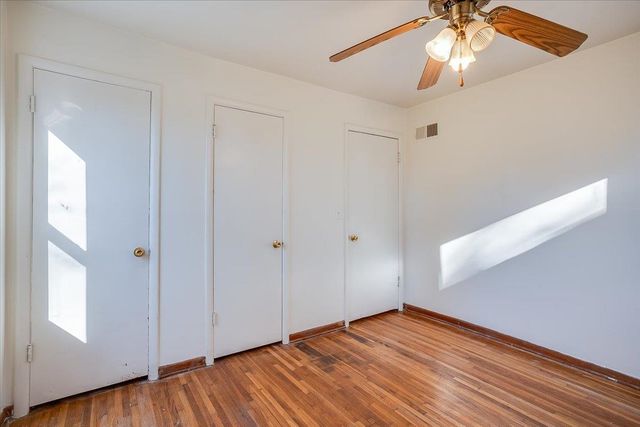 1121 E Luther St, Wichita, KS 67216