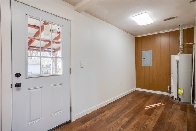 1121 E Luther St, Wichita, KS 67216