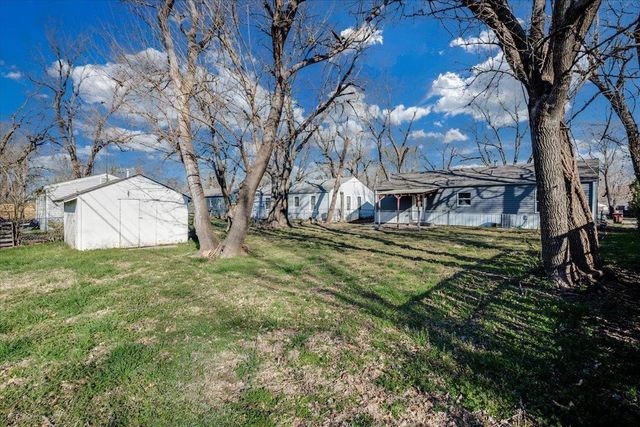 1121 E Luther St, Wichita, KS 67216