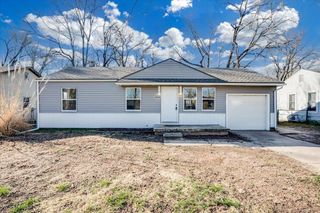 1121 E Luther St, Wichita, KS 67216